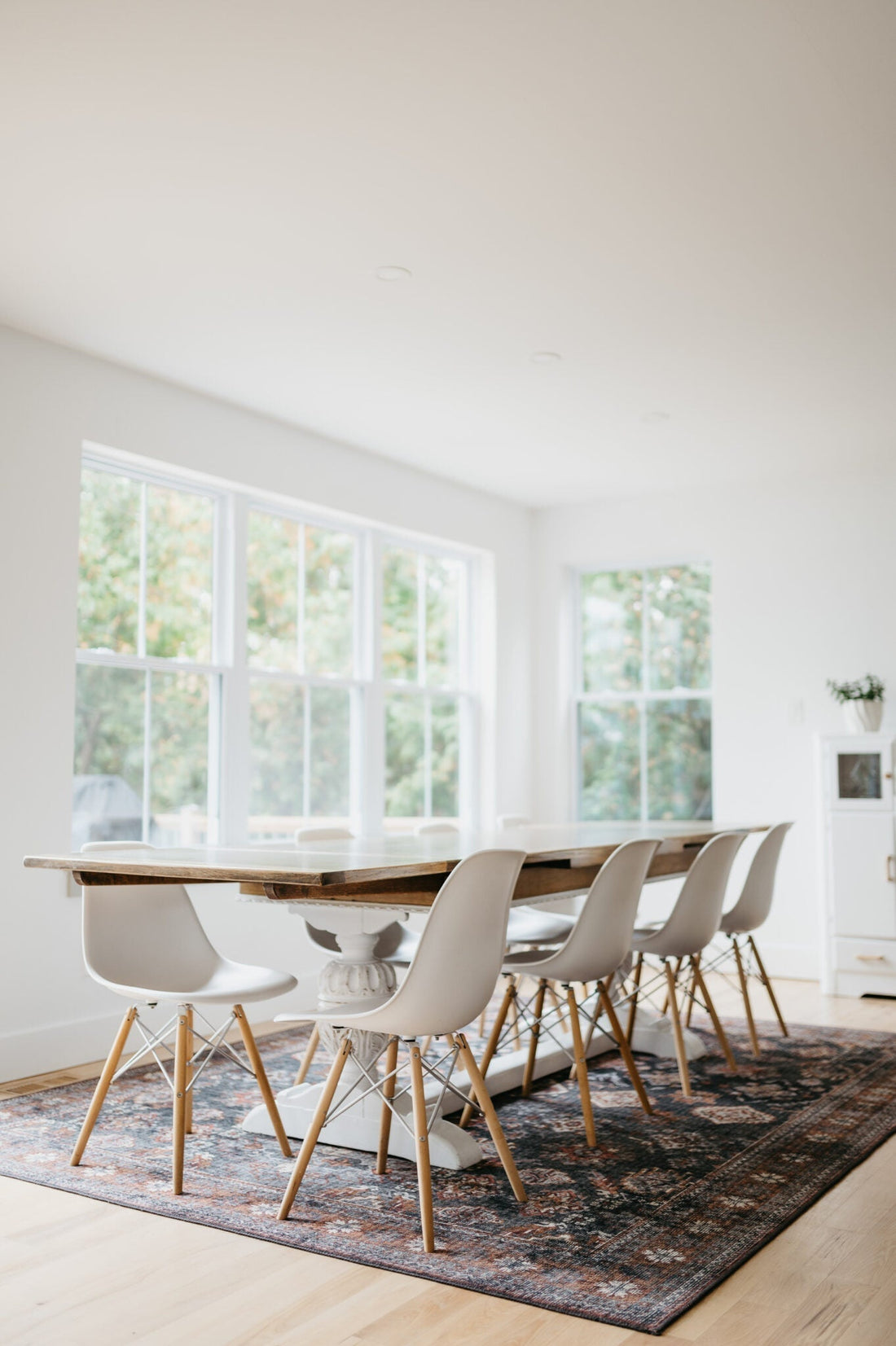 How to Choose the Perfect Paint Color for Your Home